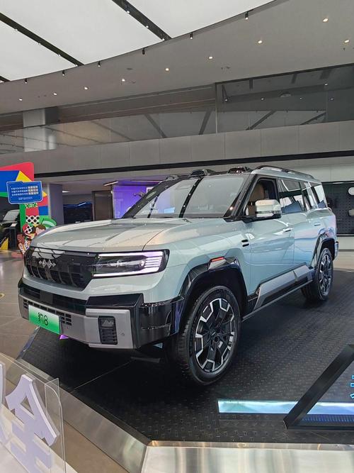 佛山66比亚迪方程豹硬派越野的爆款，英菲尼迪35周年与你共成长